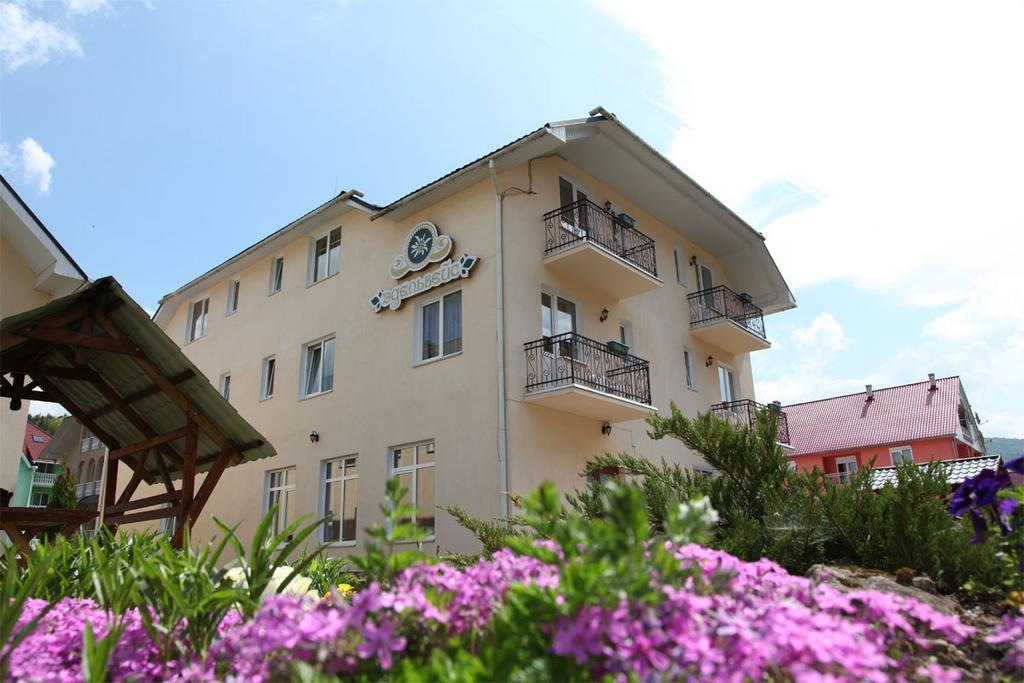 فندق Edelweiss بوليانا المظهر الخارجي الصورة